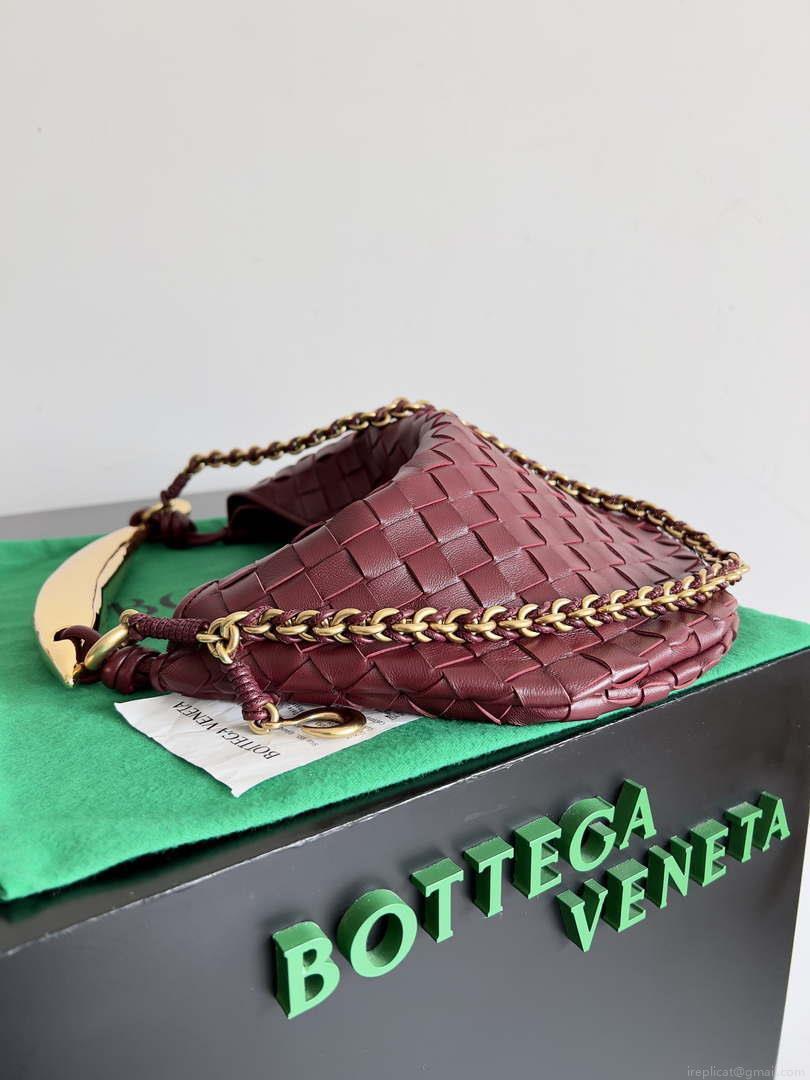 Bottega Veneta BV 776768 Sardine With Chain Red