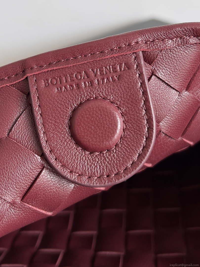 Bottega Veneta BV 776768 Sardine With Chain Red