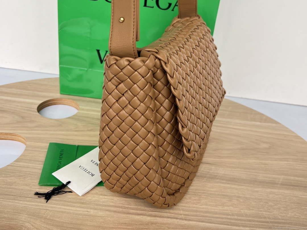 Bottega Veneta BV 709418 Small Cobble Shoulder Bag Tan