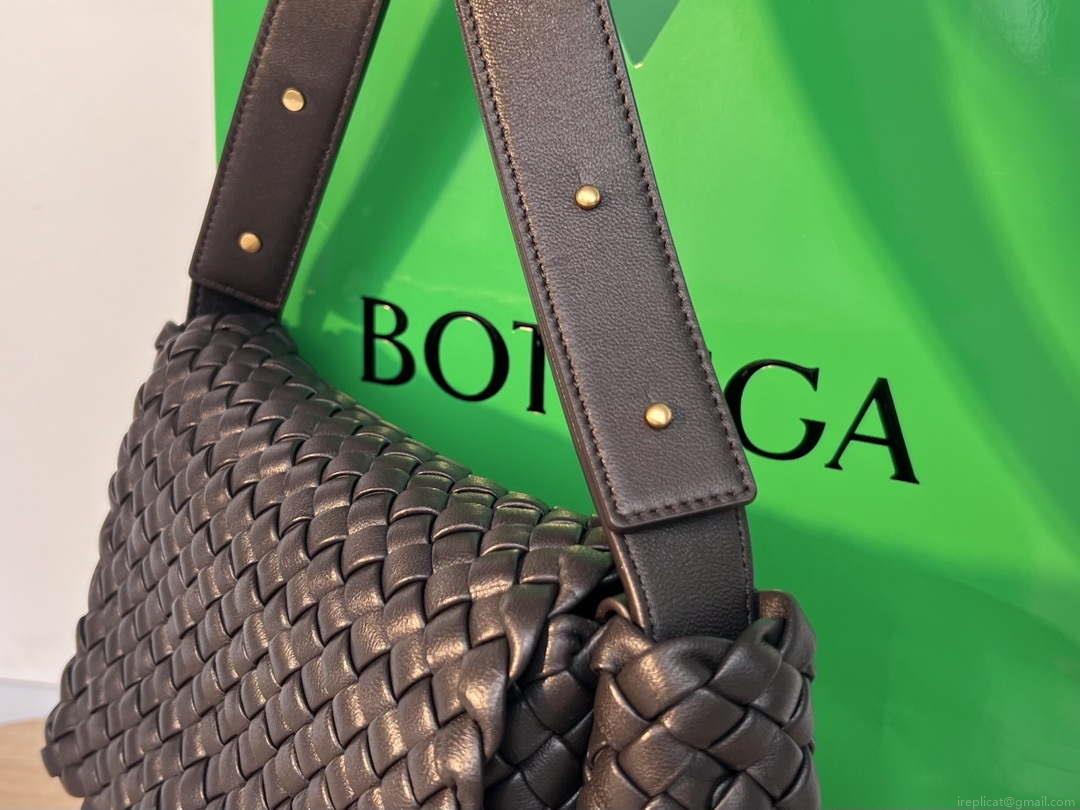 Bottega Veneta BV 709418 Small Cobble Shoulder Bag Drak Brown