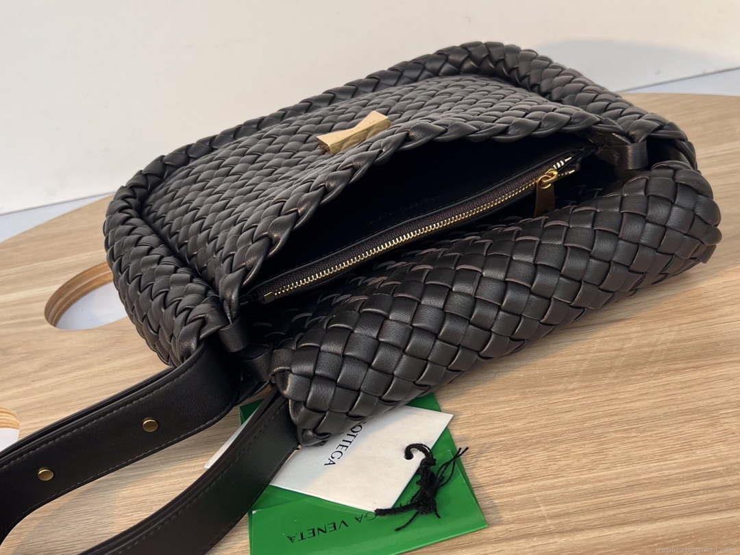 Bottega Veneta BV 709418 Small Cobble Shoulder Bag Drak Brown