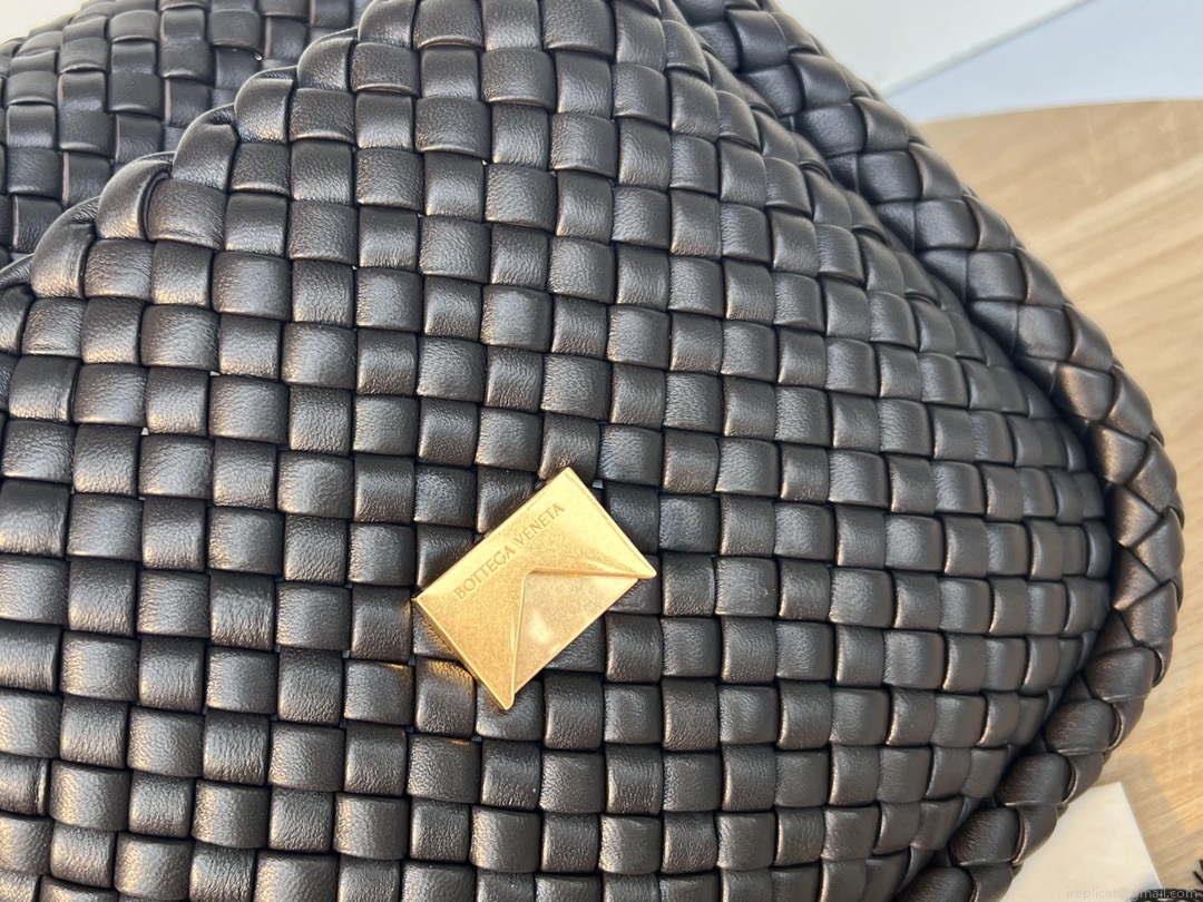 Bottega Veneta BV 709418 Small Cobble Shoulder Bag Drak Brown