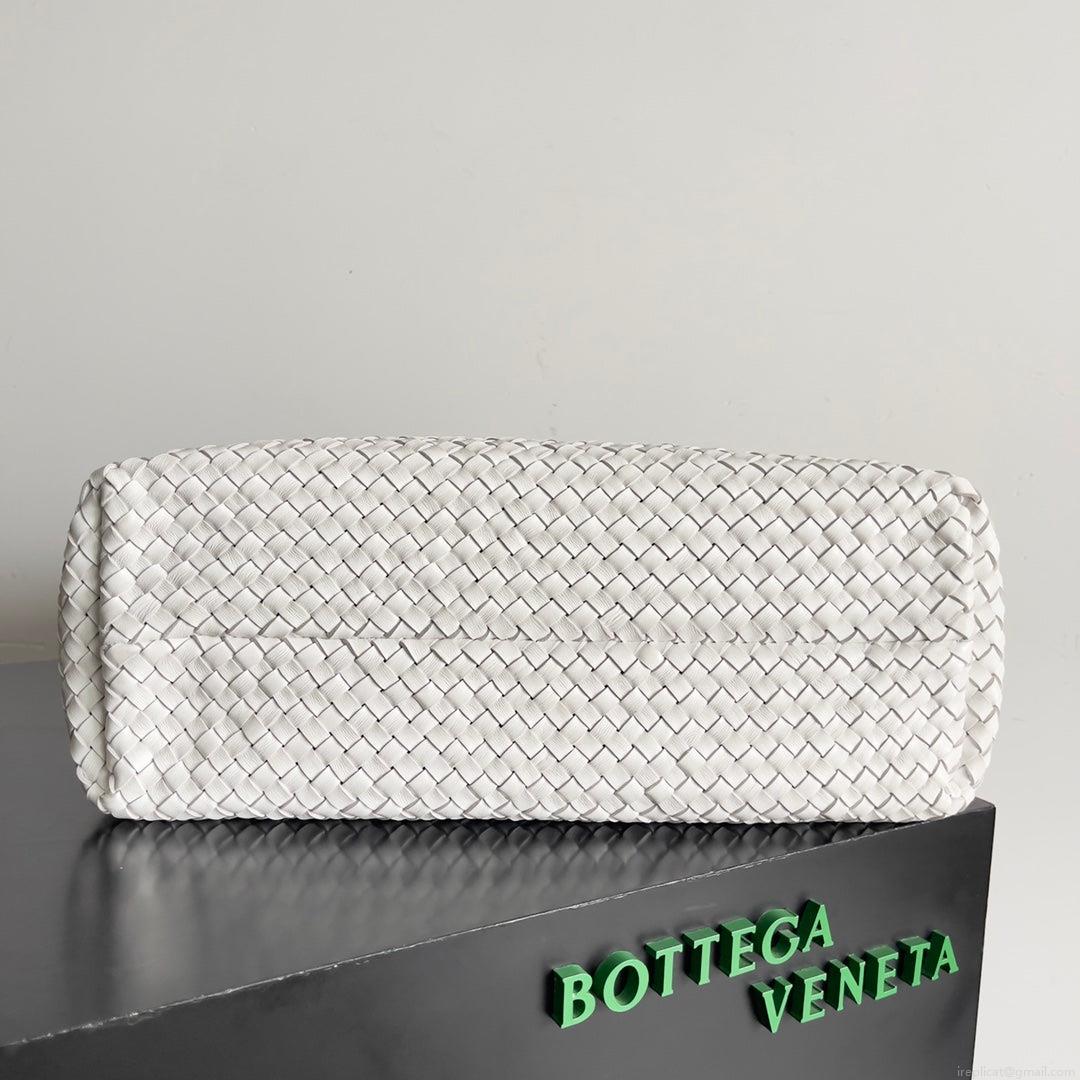Bottega Veneta BV 608811 Large Cabat Bag Bv0010