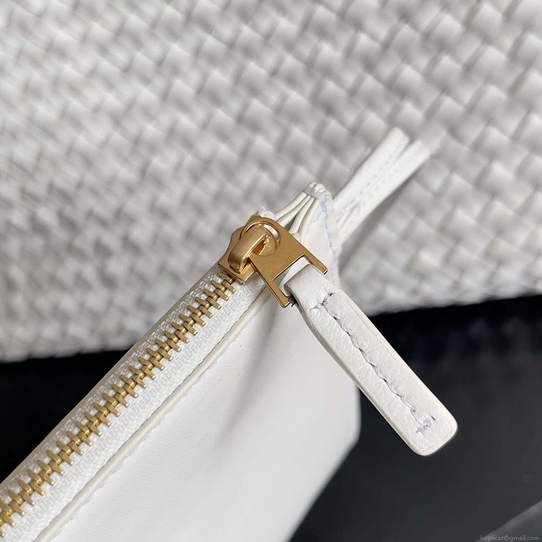 Bottega Veneta BV 608811 Large Cabat Bag Bv0010