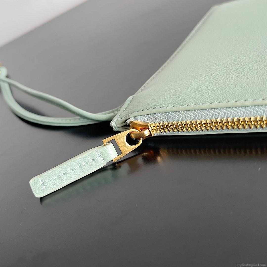 Bottega Veneta BV 608811 Large Cabat Bag Bv0015