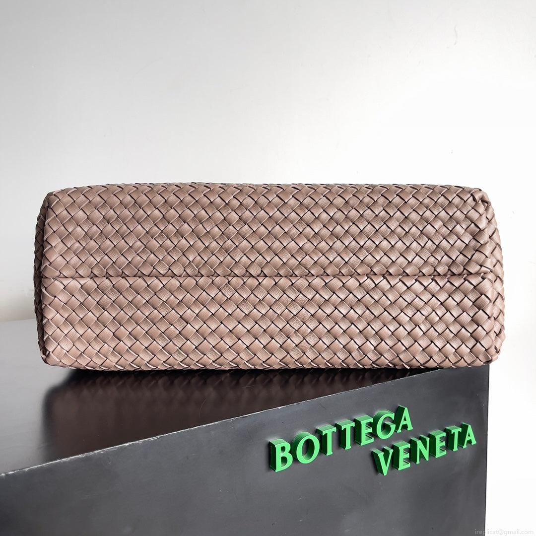 Bottega Veneta BV 608811 Large Cabat Bag Bv0016