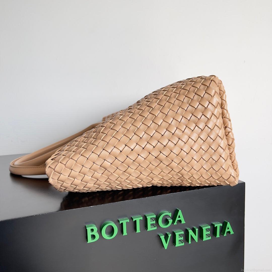 Bottega Veneta BV 608811 Large Cabat Bag Bv0017