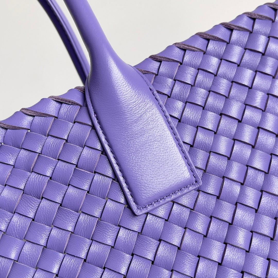 Bottega Veneta BV 608811 Large Cabat Bag Bv0018