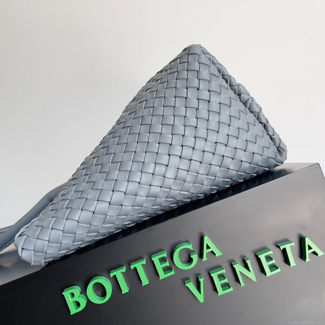 Bottega Veneta BV 608811 Large Cabat Bag Bv0018