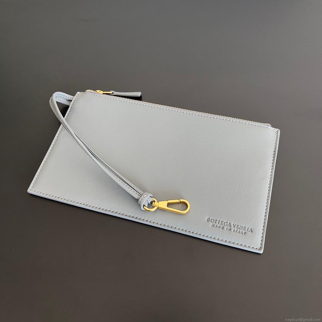 Bottega Veneta BV 608811 Large Cabat Bag Bv0018