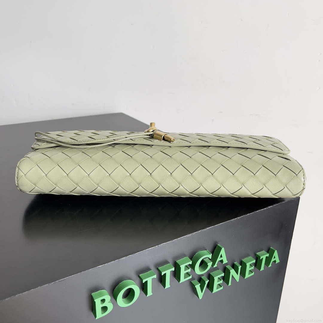 Bottega Veneta BV 741511 Long Clutch Andiamo With Handle Emerald Green