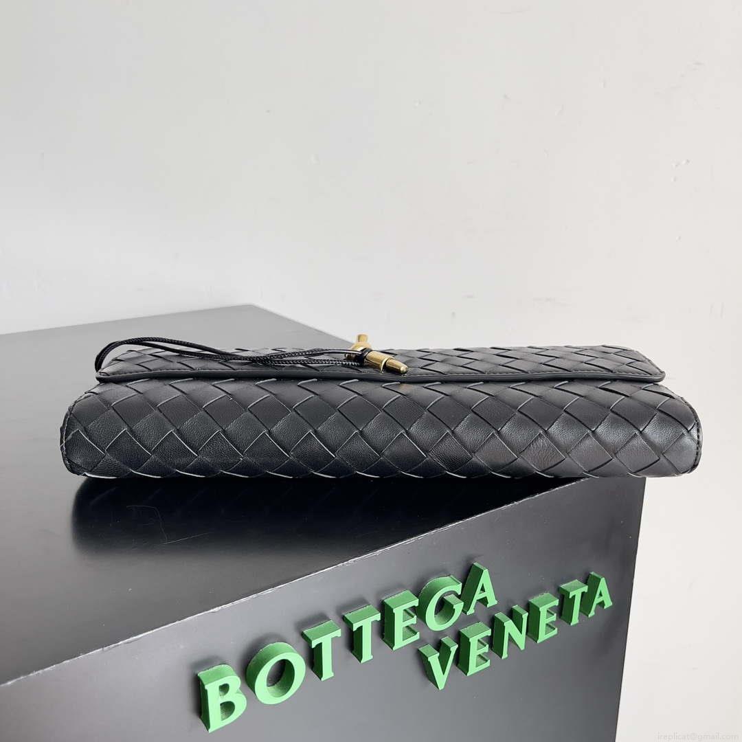 Bottega Veneta BV 741511 Long Clutch Andiamo With Handle Emerald Black