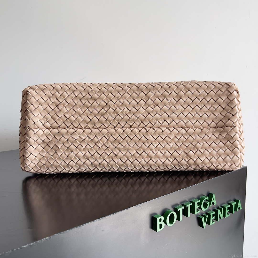 Bottega Veneta BV 608811 Large Cabat Bag Bv0025