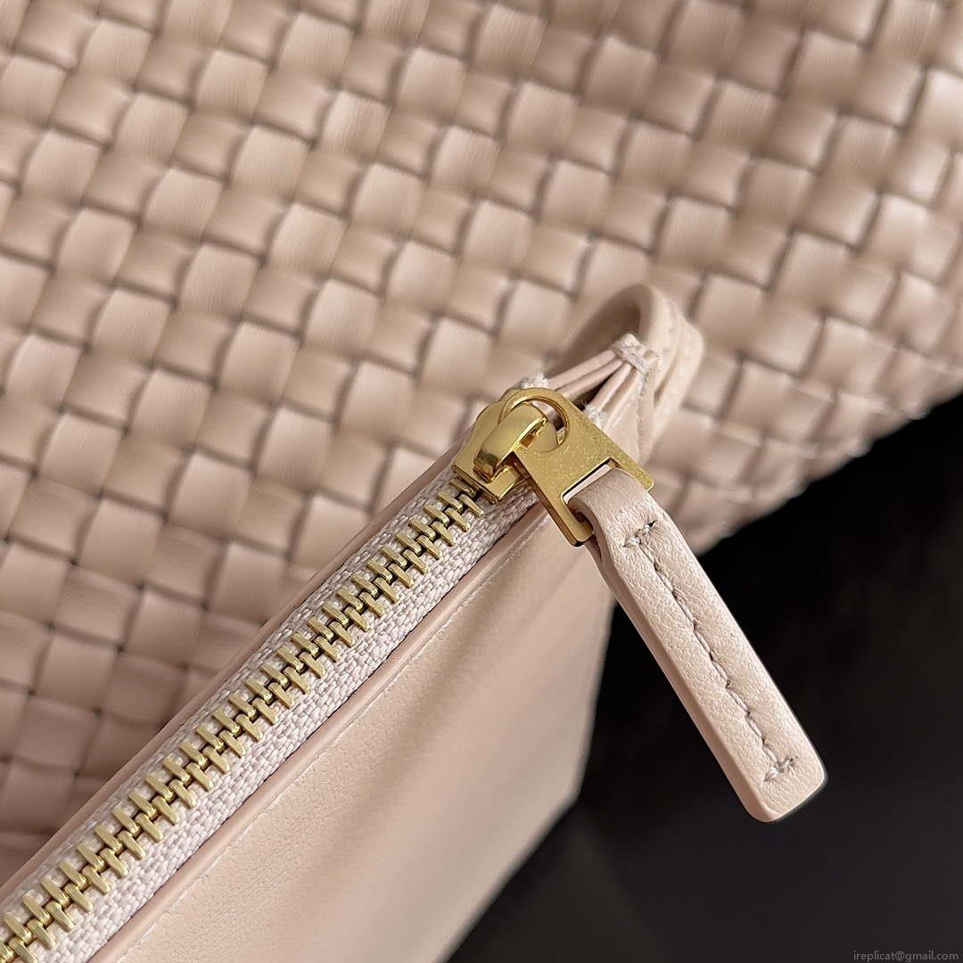 Bottega Veneta BV 608811 Large Cabat Bag Bv0025