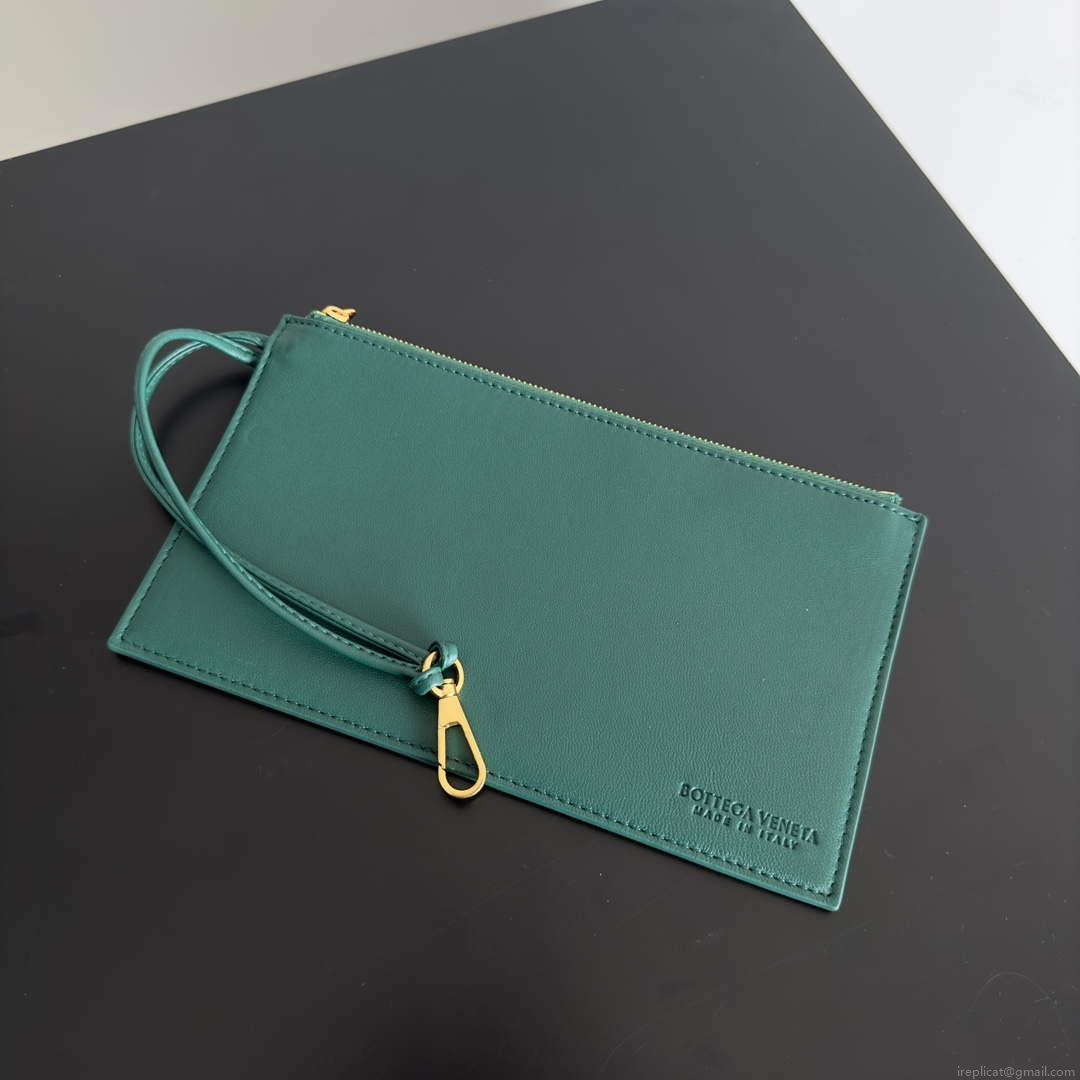 Bottega Veneta BV 608811 Large Cabat Bag Bv0026