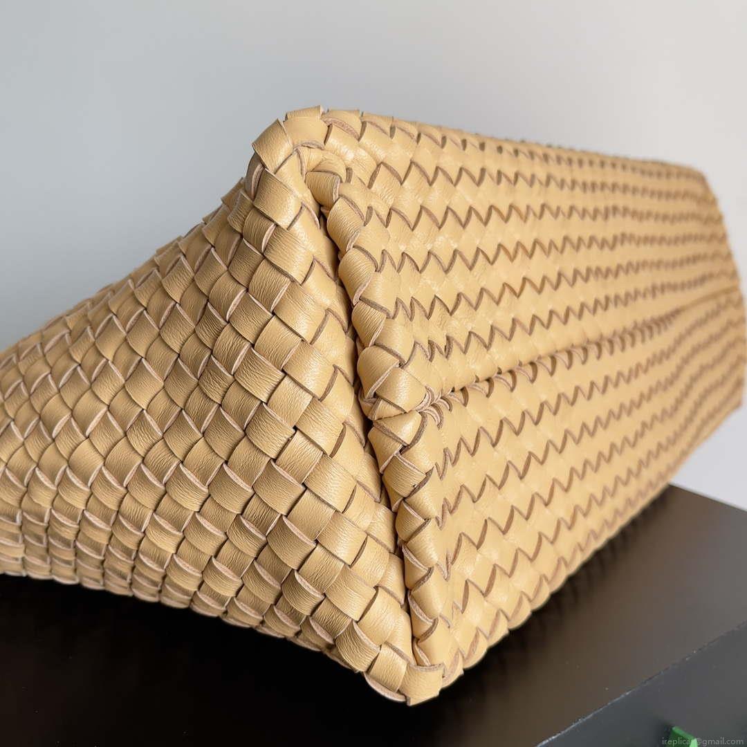 Bottega Veneta BV 608811 Large Cabat Bag Bv0027