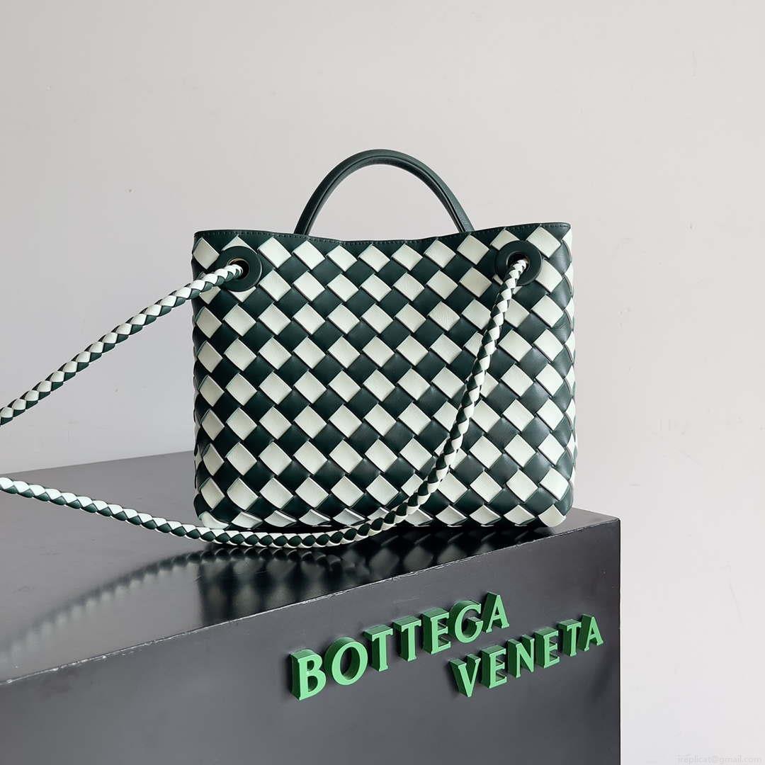 Bottega Veneta BV 779152 Small Andiamo green & White