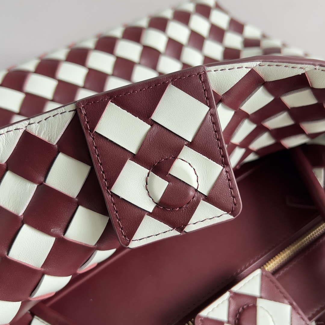 Bottega Veneta BV 777527 Medium Andiamo Wine Red & White