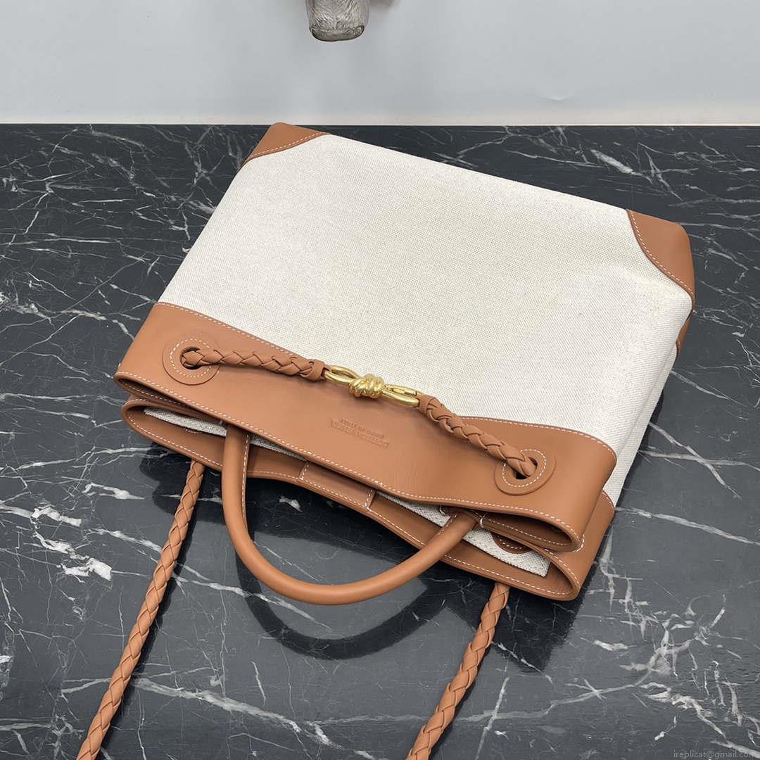 Bottega Veneta BV 795306 Medium Andiamo Natural Tan