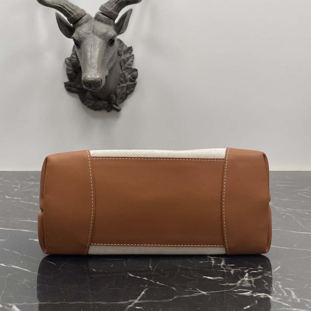 Bottega Veneta BV 791594V42E19802 Small Andiamo Natural light wood