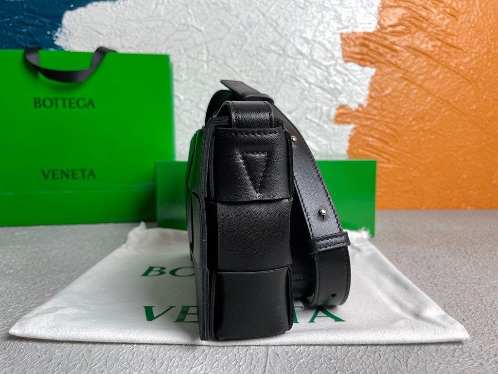Bottega Veneta BV 578004 Cassette Cross-body Bag 58890 Black