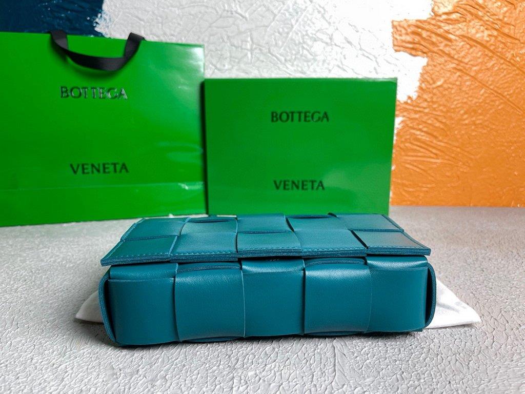 Bottega Veneta BV 578004 Cassette Cross-body Bag 58890 Dark Blue