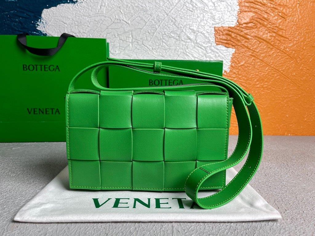 Bottega Veneta BV 578004 Cassette Cross-body Bag 58890 Green