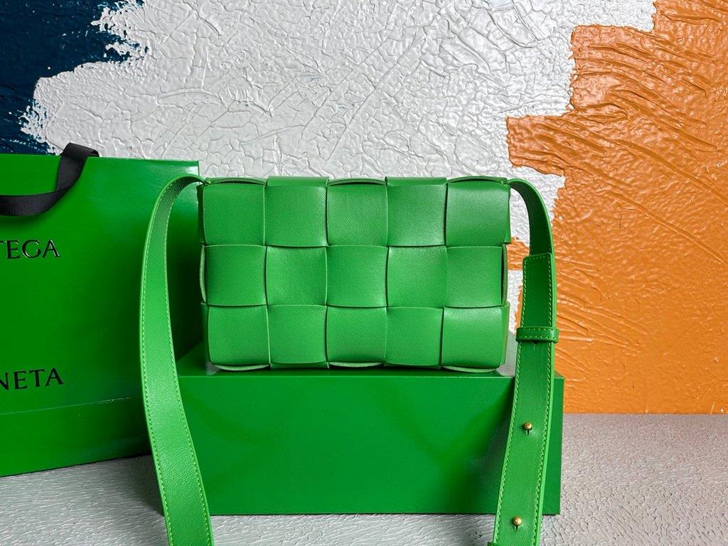 Bottega Veneta BV 578004 Cassette Cross-body Bag 58890 Green