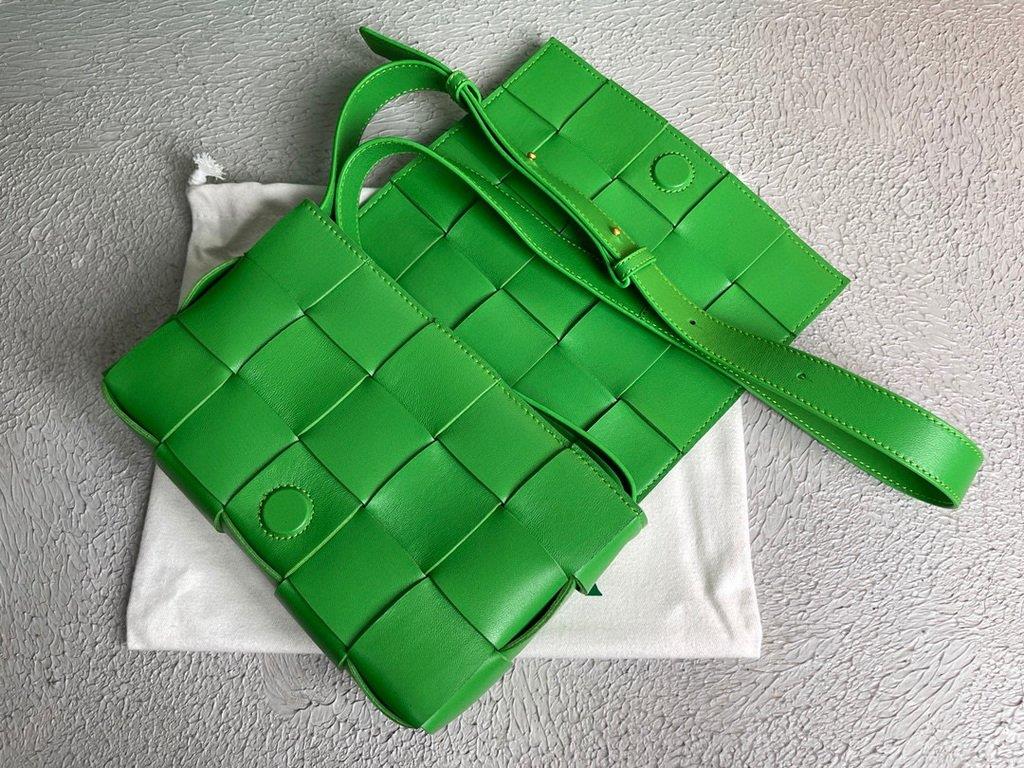 Bottega Veneta BV 578004 Cassette Cross-body Bag 58890 Green