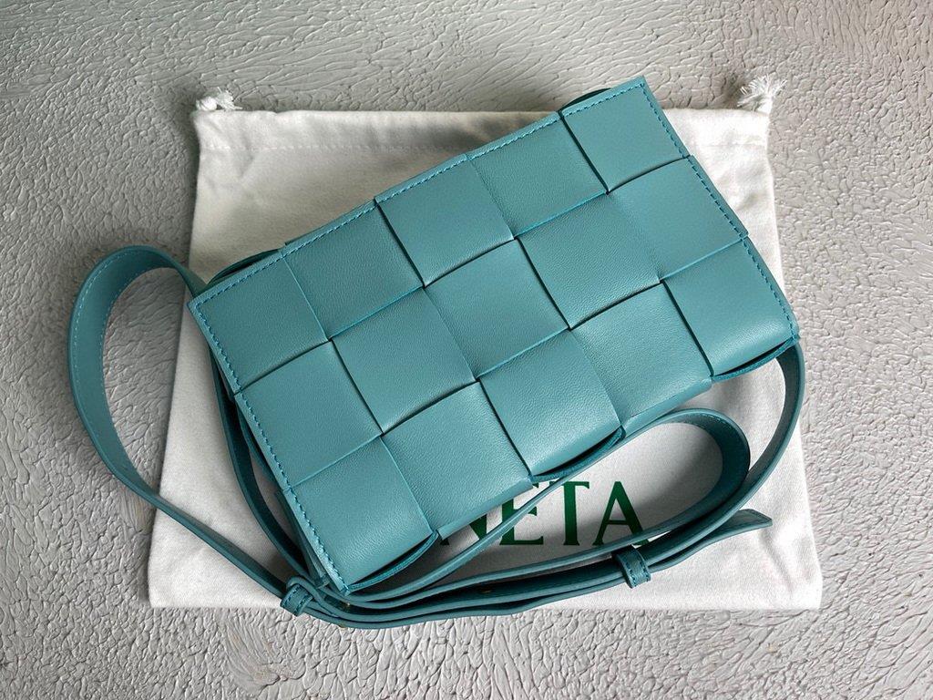 Bottega Veneta BV 578004 Cassette Cross-body Bag 58890 Light Blue
