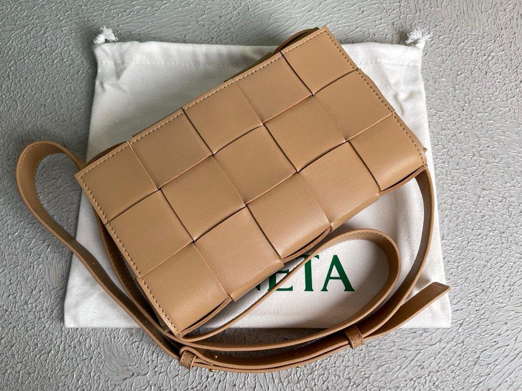 Bottega Veneta BV 578004 Cassette Cross-body Bag 58890 Nude