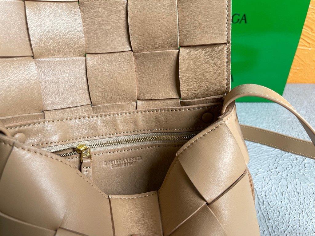 Bottega Veneta BV 578004 Cassette Cross-body Bag 58890 Nude