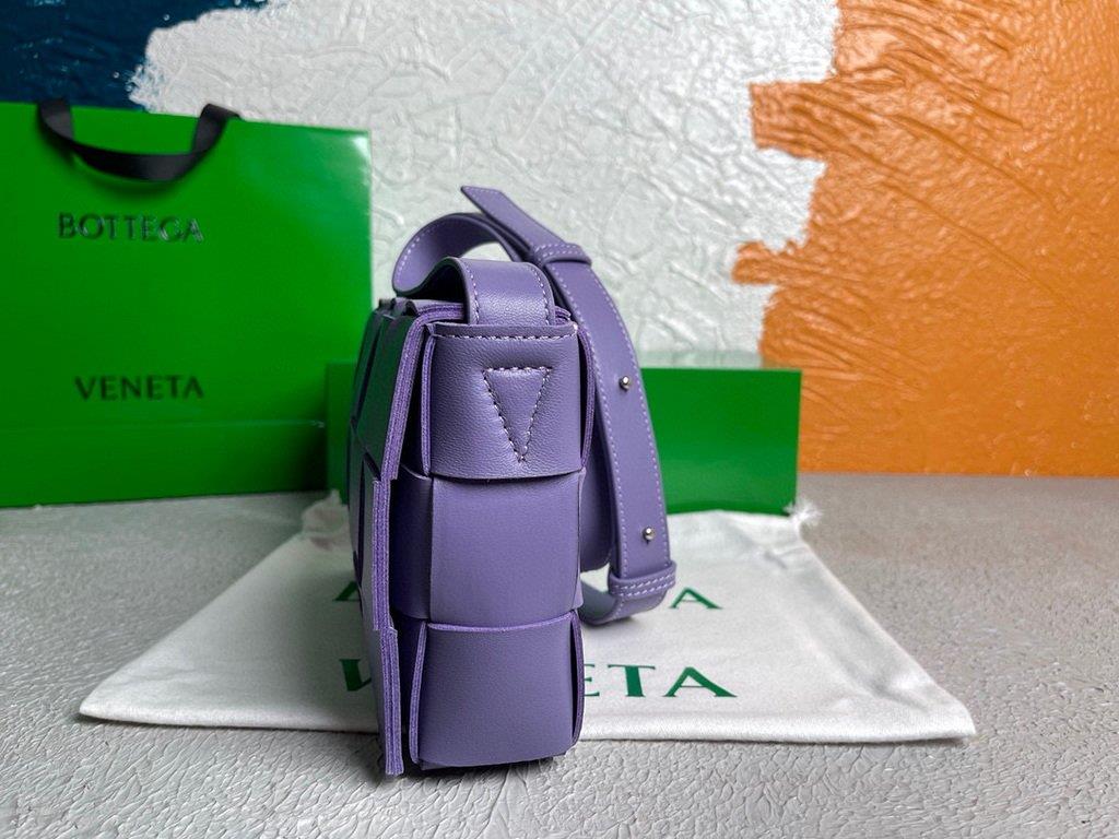 Bottega Veneta BV 578004 Cassette Cross-body Bag 58890 Purple