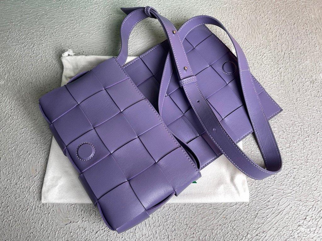 Bottega Veneta BV 578004 Cassette Cross-body Bag 58890 Purple