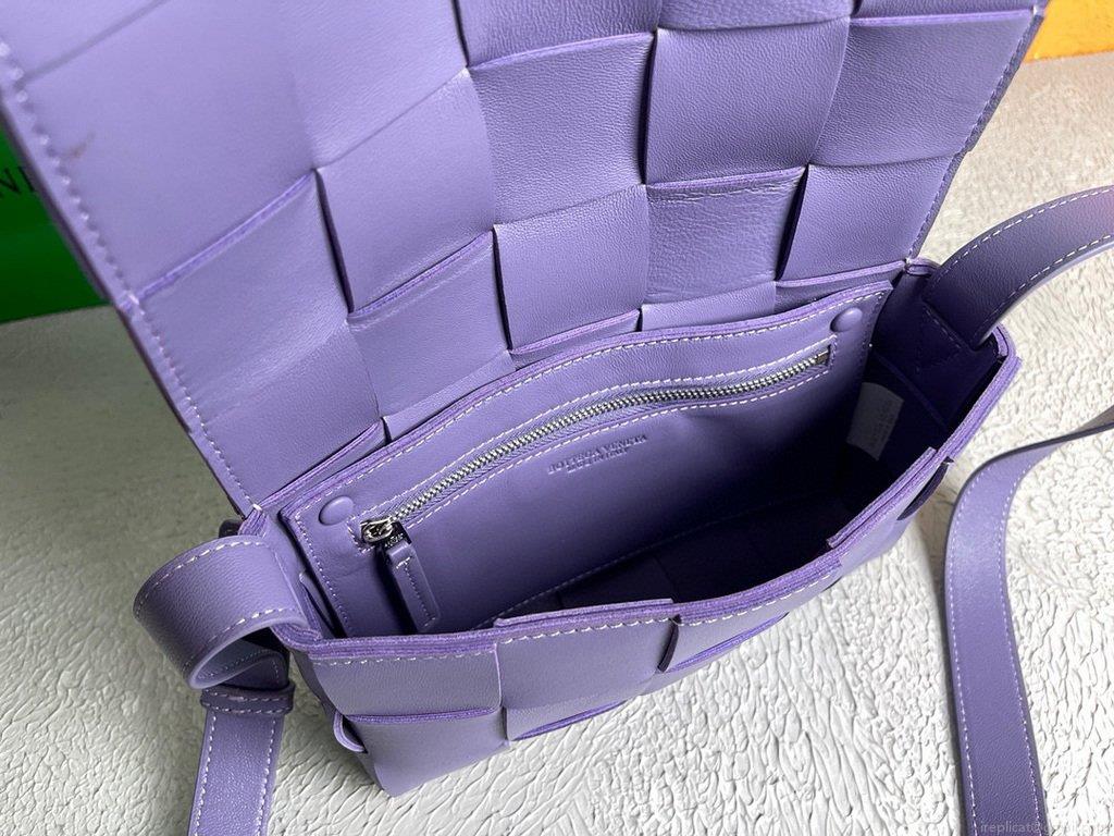 Bottega Veneta BV 578004 Cassette Cross-body Bag 58890 Purple