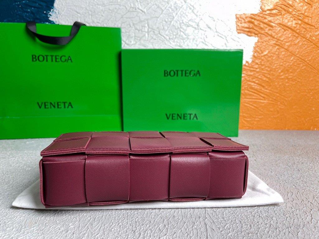 Bottega Veneta BV 578004 Cassette Cross-body Bag 58890 Wine Red
