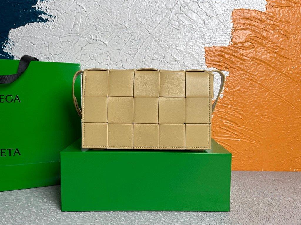 Bottega Veneta BV 578004 Cassette Cross-body Bag 58890 Apricot
