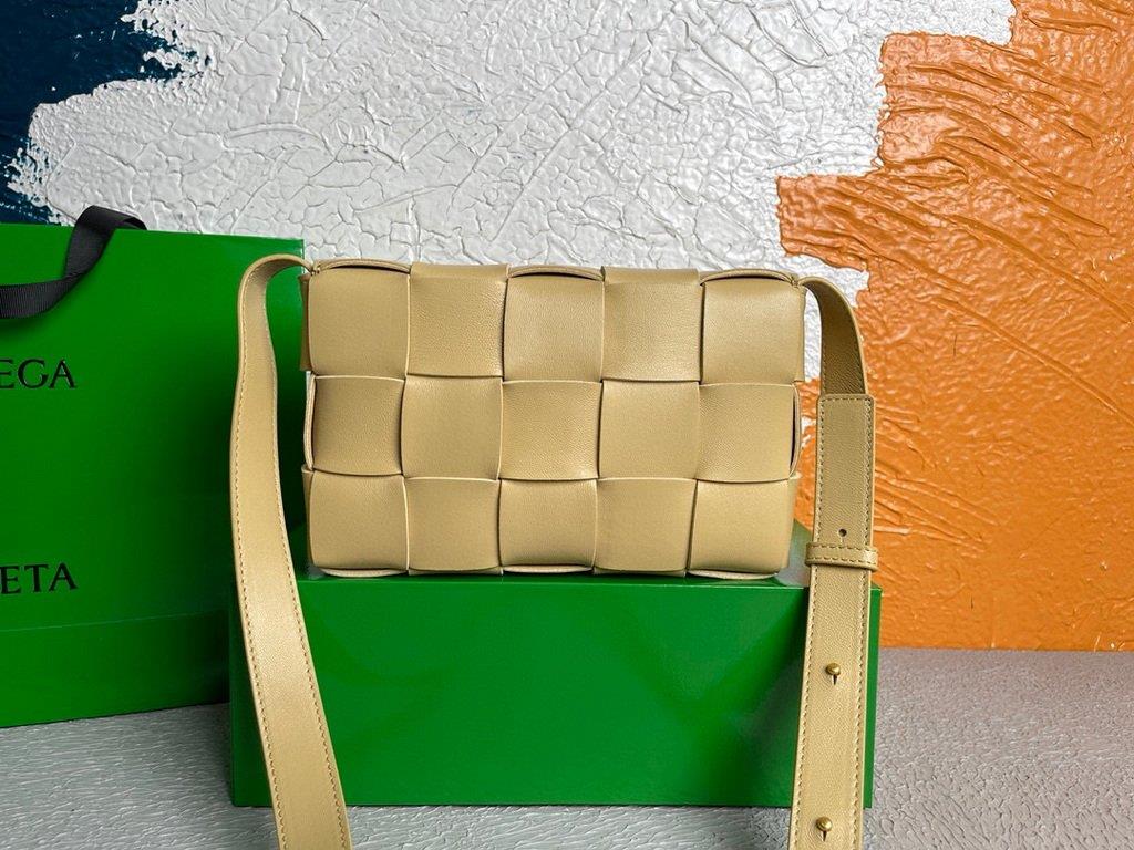 Bottega Veneta BV 578004 Cassette Cross-body Bag 58890 Apricot