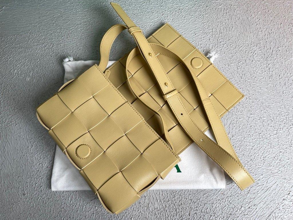 Bottega Veneta BV 578004 Cassette Cross-body Bag 58890 Apricot