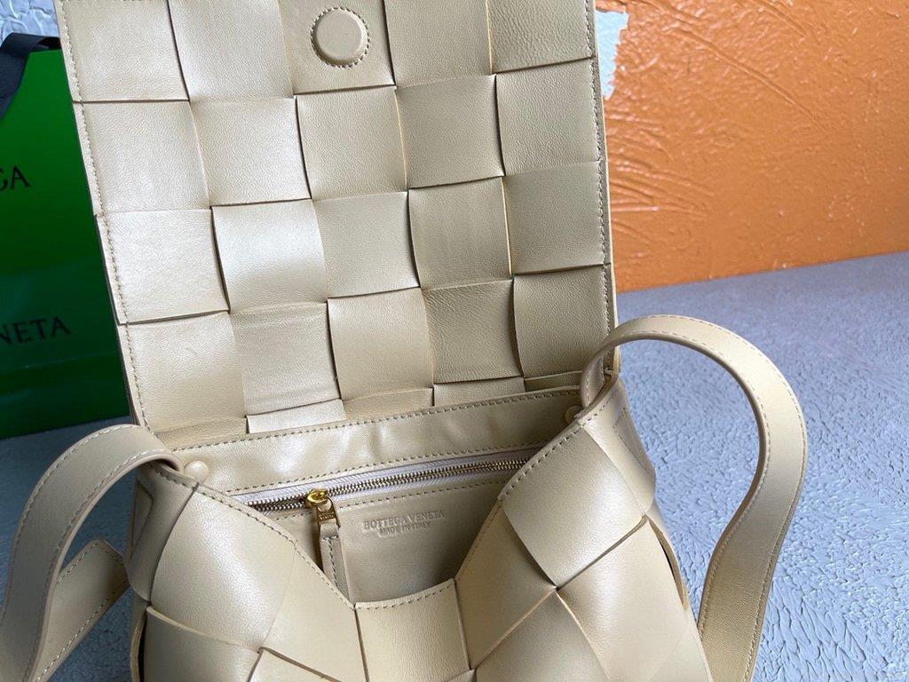 Bottega Veneta BV 578004 Cassette Cross-body Bag 58890 Light Apricot