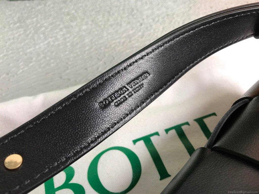 Bottega Veneta BV 639367 Belt-Cassette 55869 Bag Black