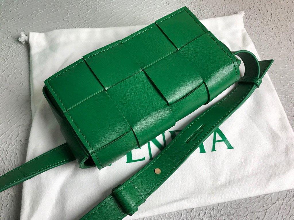 Bottega Veneta BV 639367 Belt-Cassette 55869 Bag Dark Green