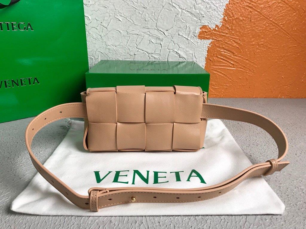 Bottega Veneta BV 639367 Belt-Cassette 55869 Bag Light Pink