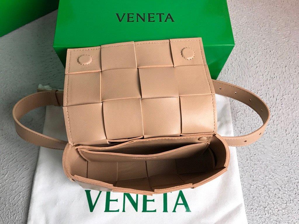 Bottega Veneta BV 639367 Belt-Cassette 55869 Bag Light Pink