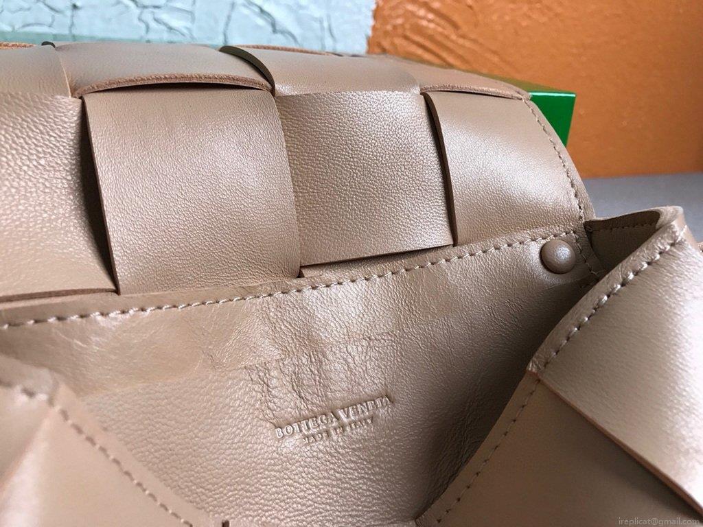 Bottega Veneta BV 639367 Belt-Cassette 55869 Bag Light Pink