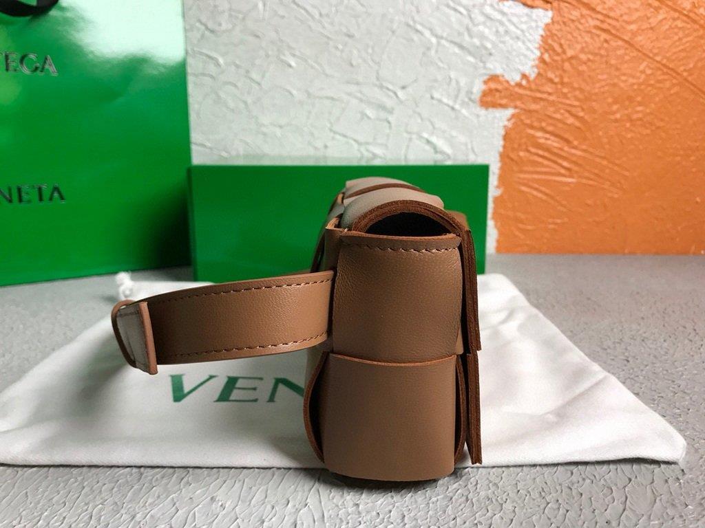 Bottega Veneta BV 639367 Belt-Cassette 55869 Bag Tan
