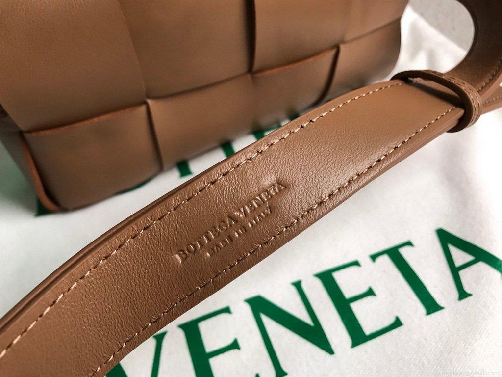 Bottega Veneta BV 639367 Belt-Cassette 55869 Bag Tan
