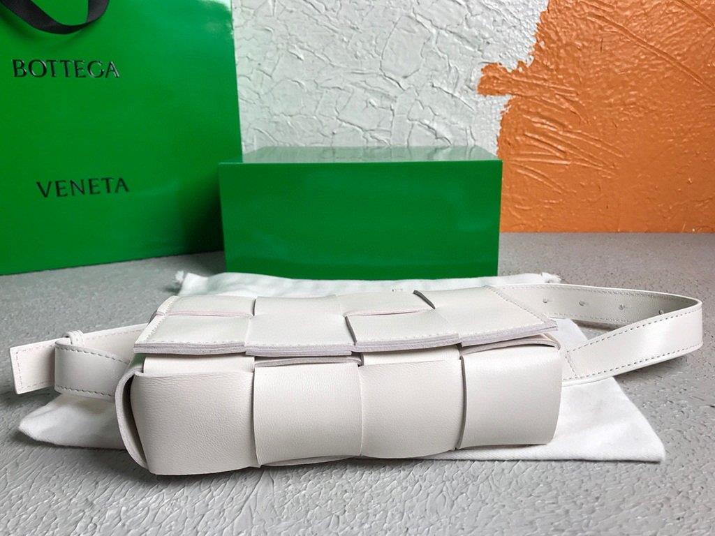 Bottega Veneta BV 639367 Belt-Cassette 55869 Bag White