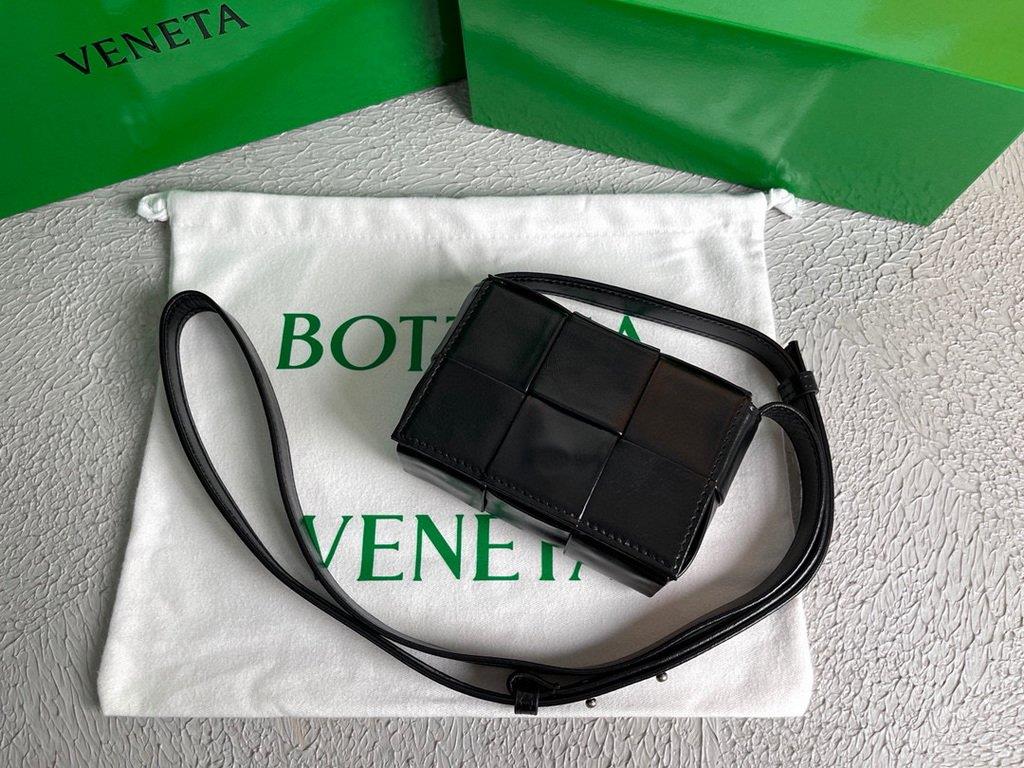 Bottega Veneta BV 666688 Cassette Shoulder Bag 33993 Black