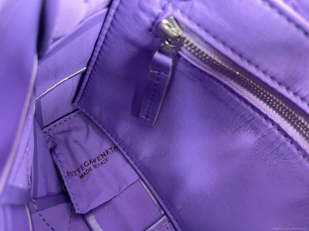 Bottega Veneta BV 667298 Cassette Cross-body Bag 33993 Purple
